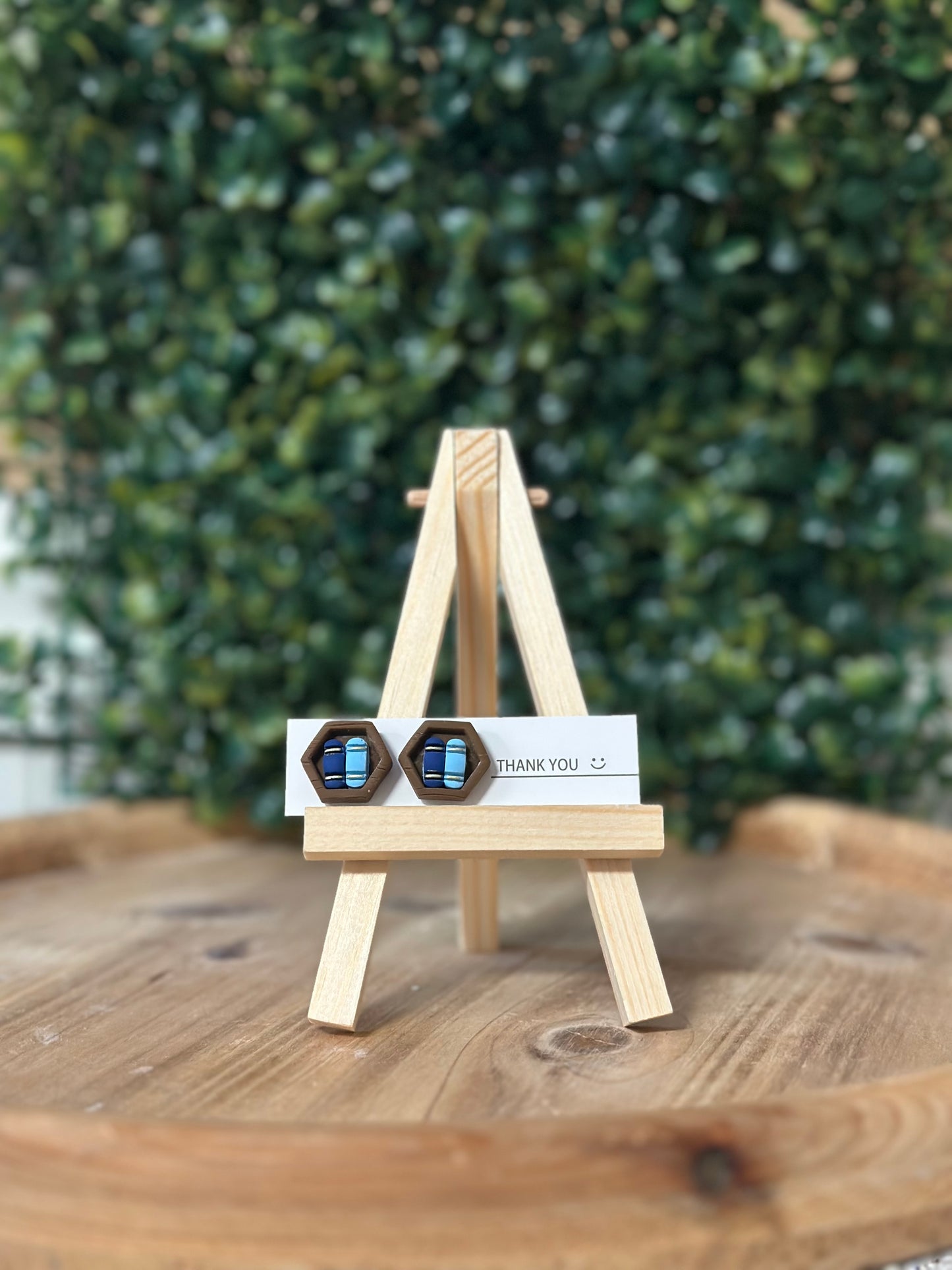 Bookshelf Studs