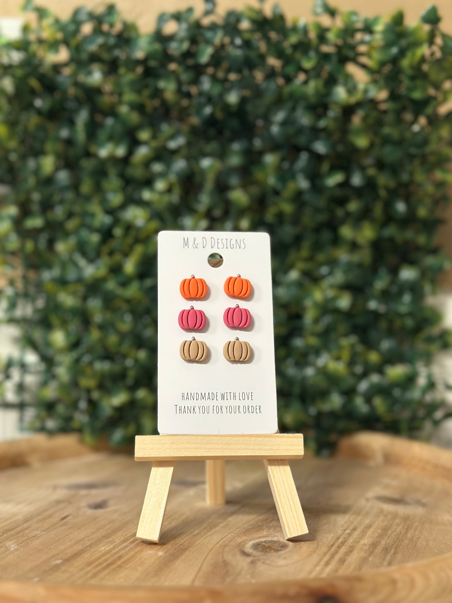 Pumpkin Stud Trio