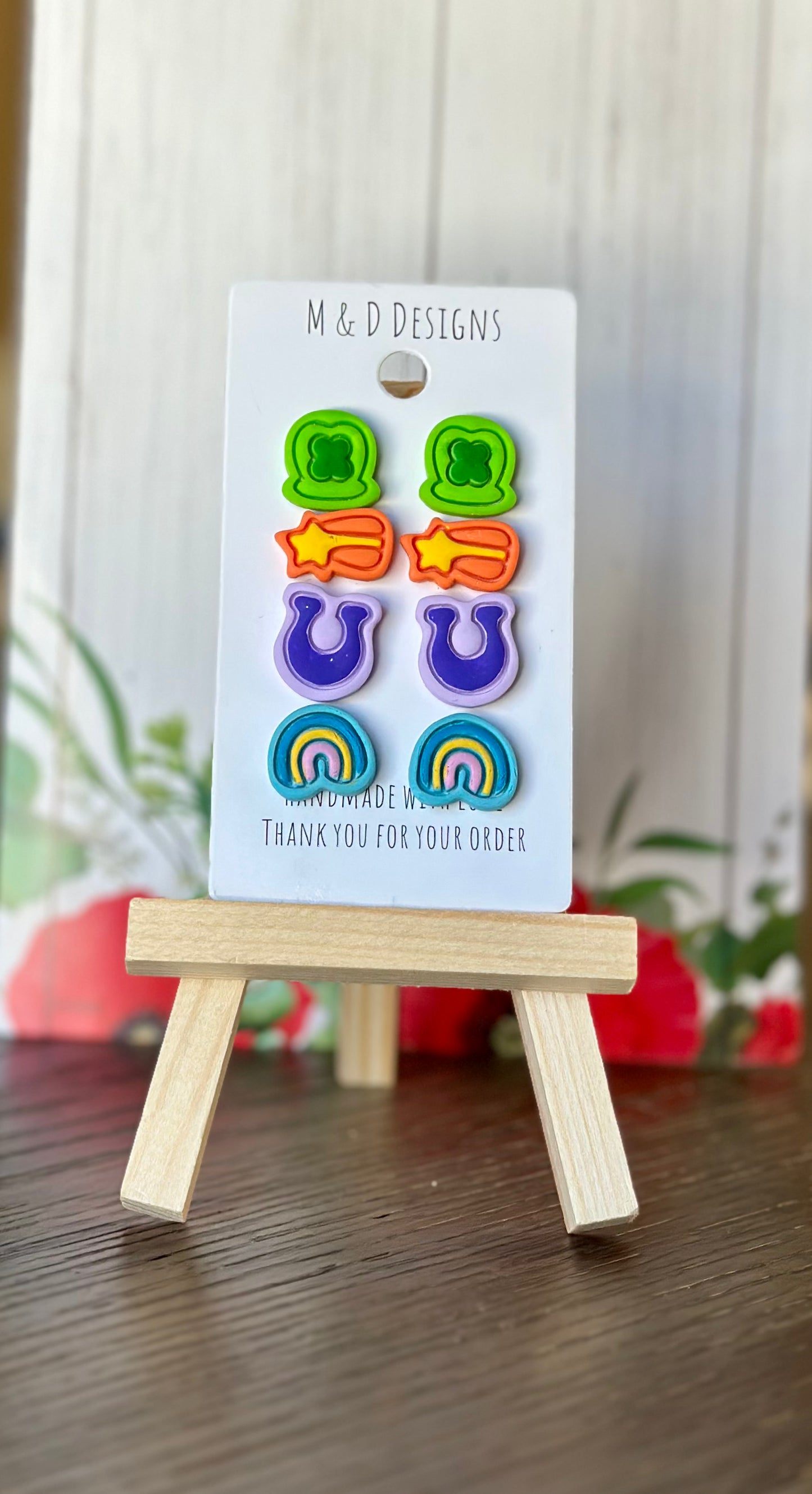 Marshmallow Studs 4 pk